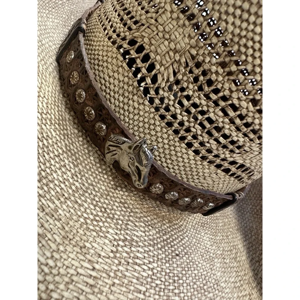 Bullhide straw cowboy